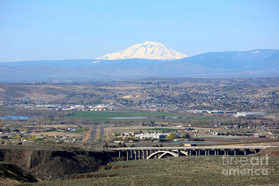 Yakima Valley Outlook with Mount Adams Photograph by Carol ...