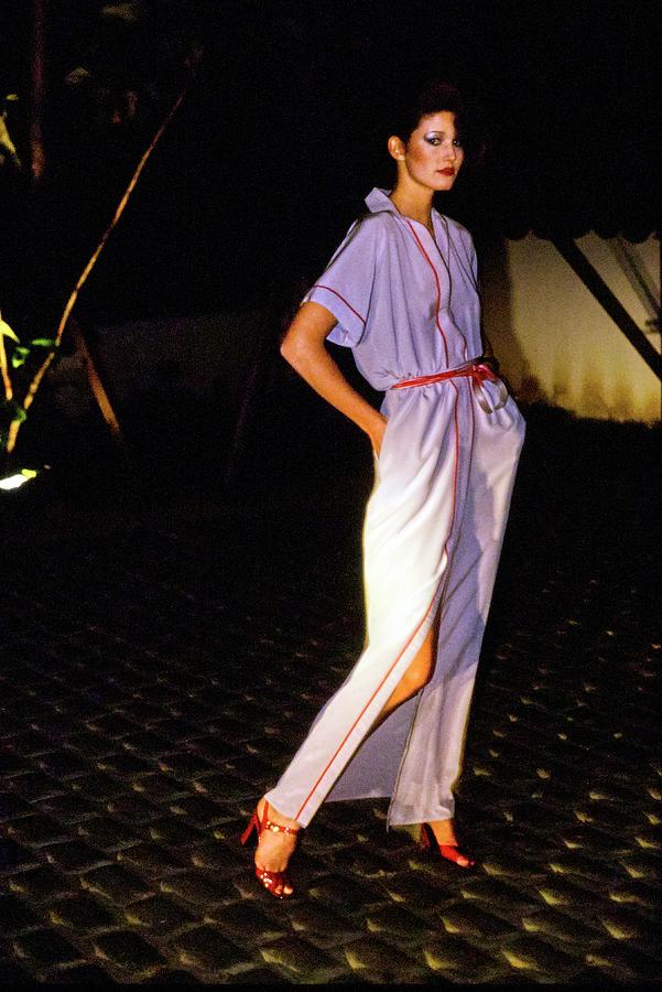 Yasmine Sokal Wearing Geoffrey Beene Photograph by Arthur Elgort