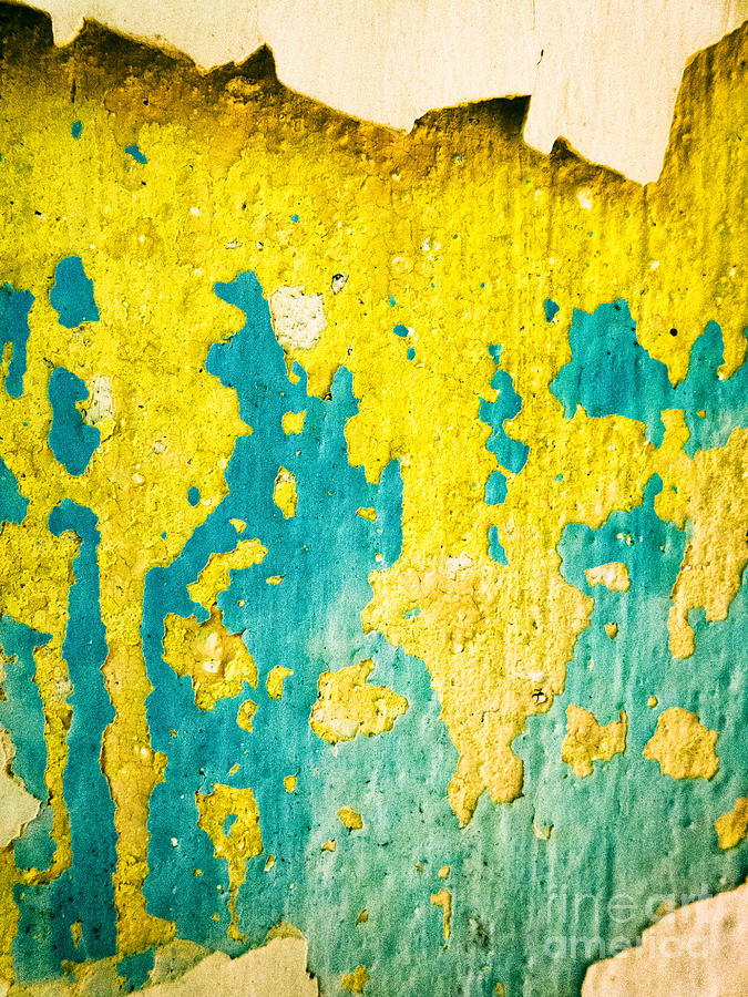 Abstract Photograph - Yellow and green abstract wall by Silvia Ganora