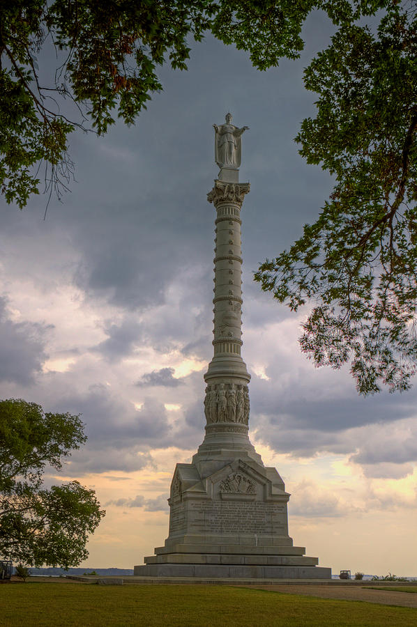 Yorktown Victory Monument Photograph by Jerry Gammon