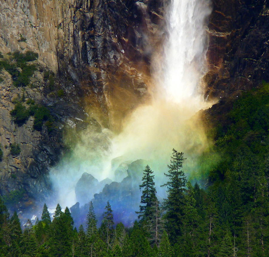Yosemite Bridalveil Falls Rainbow Photograph by Jeff Lowe