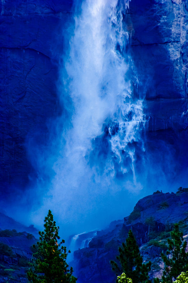 Yosemite Falls Photograph by Tommy Farnsworth