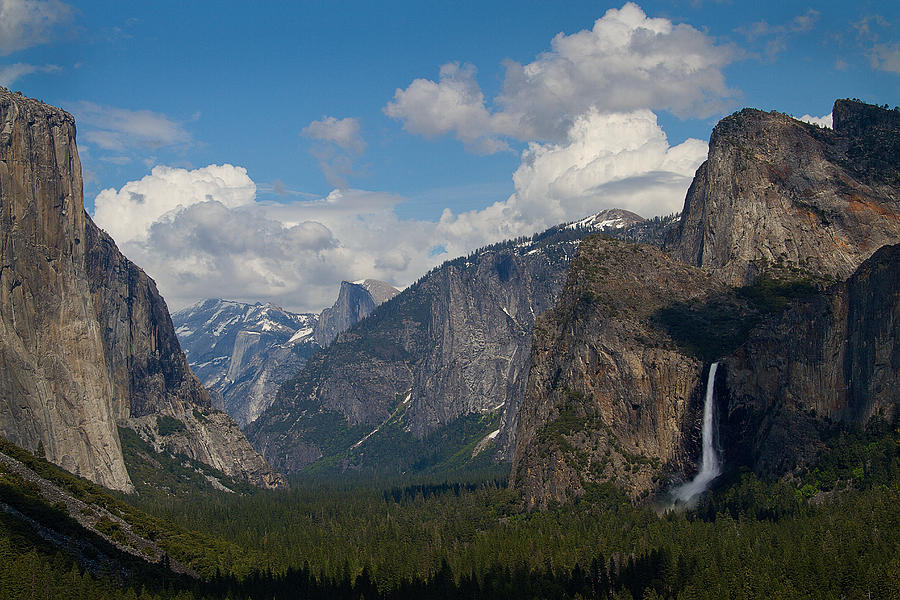Yosemite On A Perfect Day Photograph by Robert Woodward