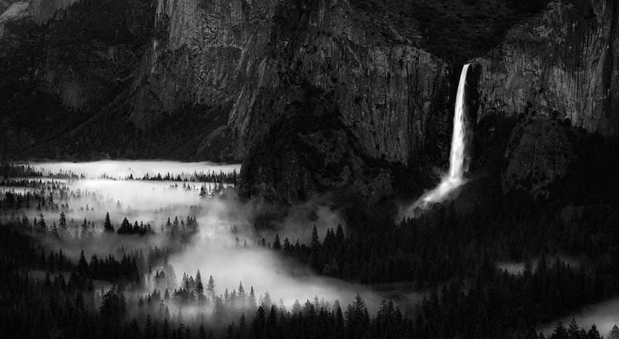 Yosemite National Park Photograph - Yosemite Spring by Rob Darby