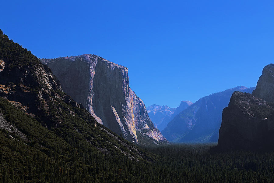 Yosemite Valley Photograph by Viktor Savchenko