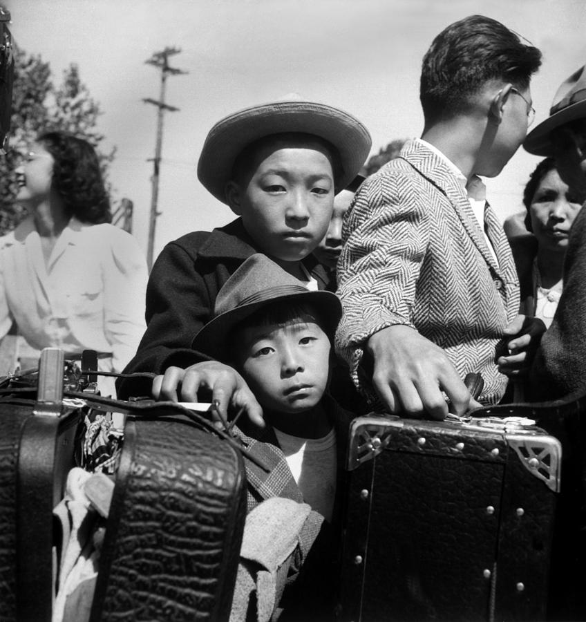 Young Japanese Americans Internees Photograph by Everett