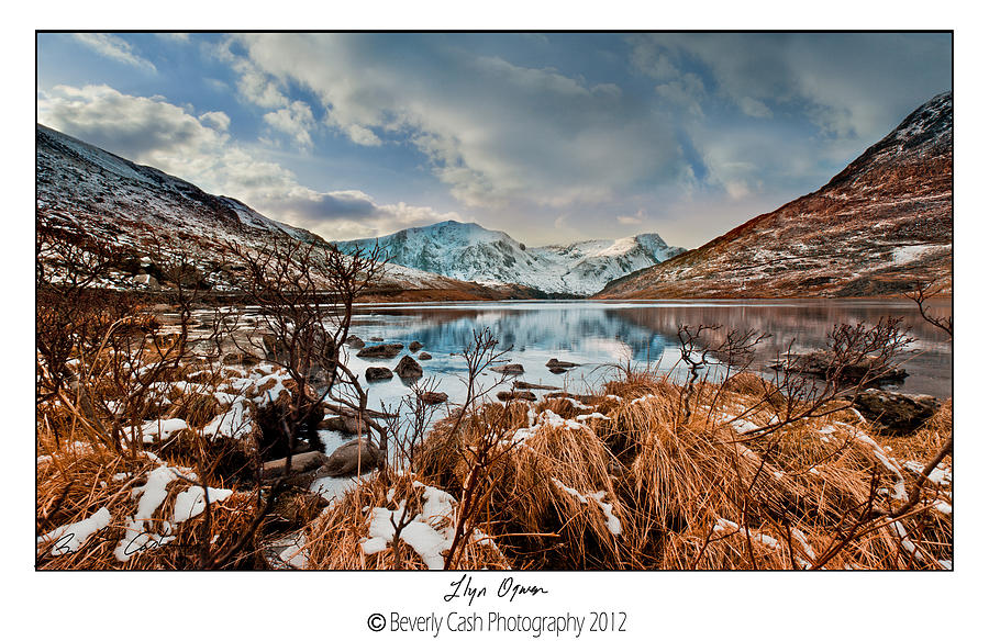  Llyn Ogwen Photograph by B Cash