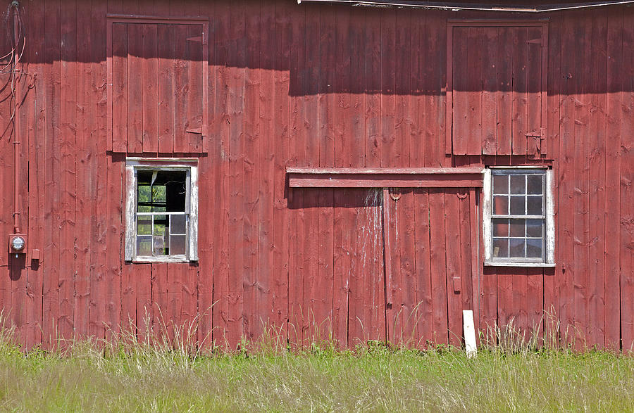 Weathered Red Farm Barn of New Jersey Photograph by David Letts