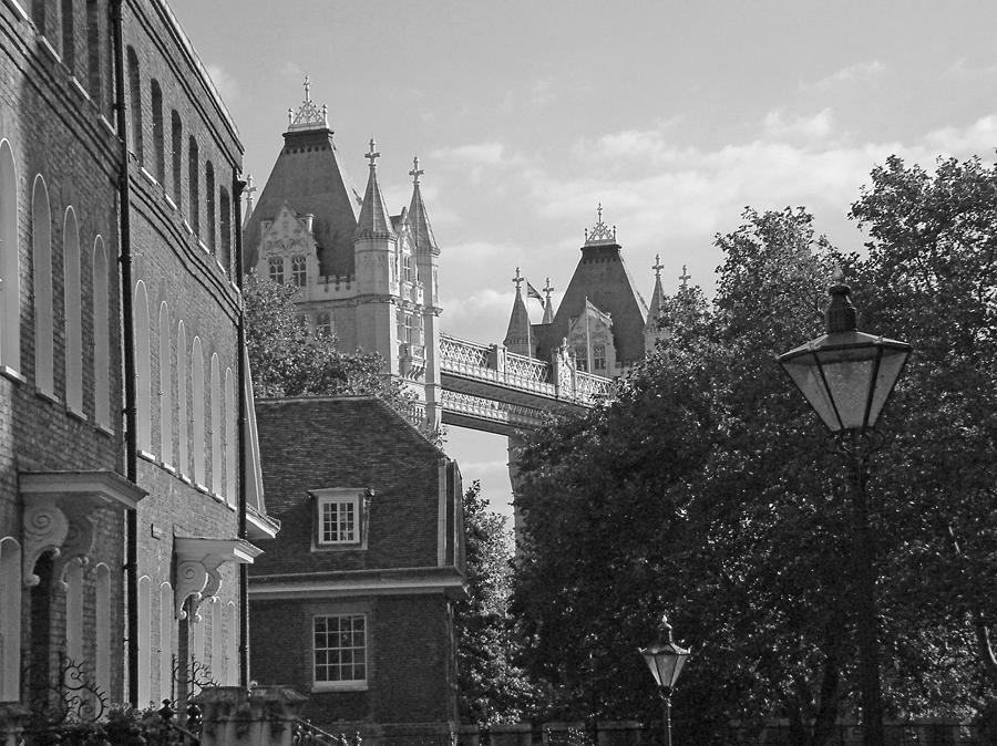 A glimpse of the London Bridge #1 Photograph by Joseph Hendrix