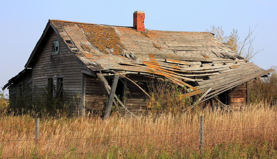 Abandoned Alberta Prairie Home #2 Photograph by Jim Sauchyn