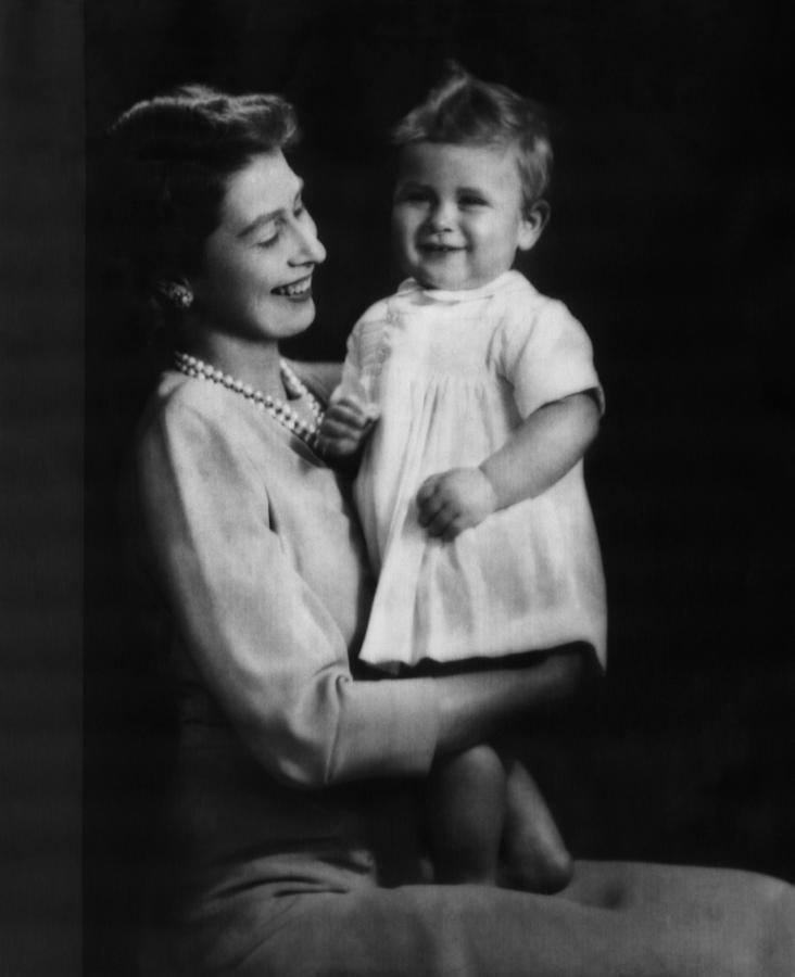 British Royal Family. Princess Photograph by Everett - Fine Art America