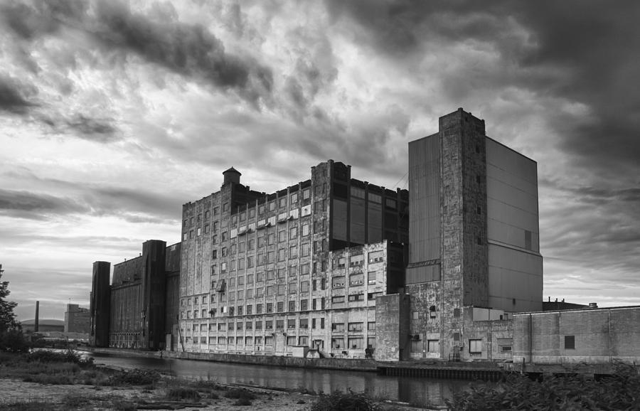 Buffalo Mills - The Backside #1 Photograph by Guy Whiteley