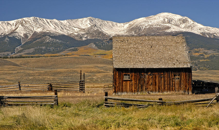 Colorado Barn #1 Photograph by Dave Mills