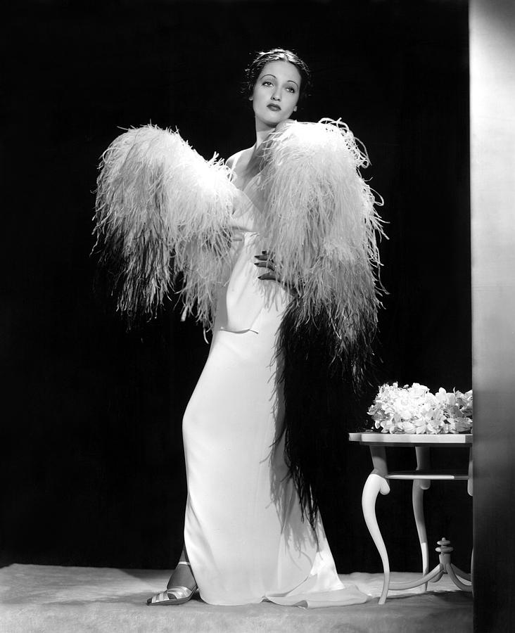 1930s Fashion Photograph - Dorothy Lamour, Paramount Pictures, 1937 by Everett 1930s Fashion Photograph - Dorothy Lamour, Paramount Pictures, 1937 by Everett