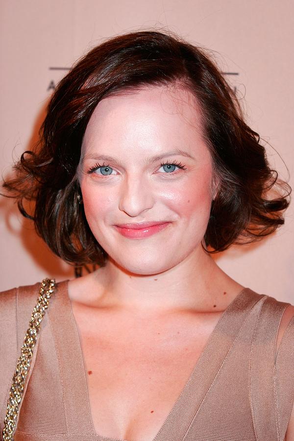 Elisabeth Moss Photograph - Elisabeth Moss At Arrivals For The #1 by Everett