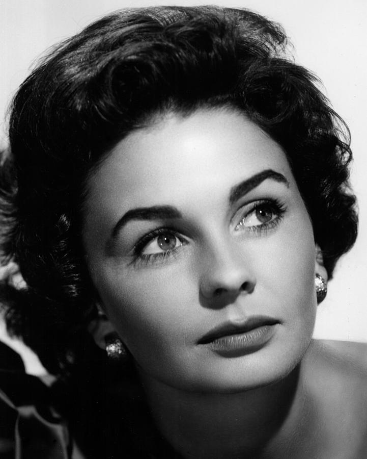 Footsteps In The Fog, Jean Simmons, 1955 Photograph by Everett - Pixels