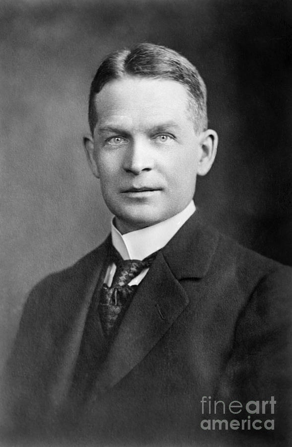 Frederick Soddy, English Radiochemist Photograph by Science Source