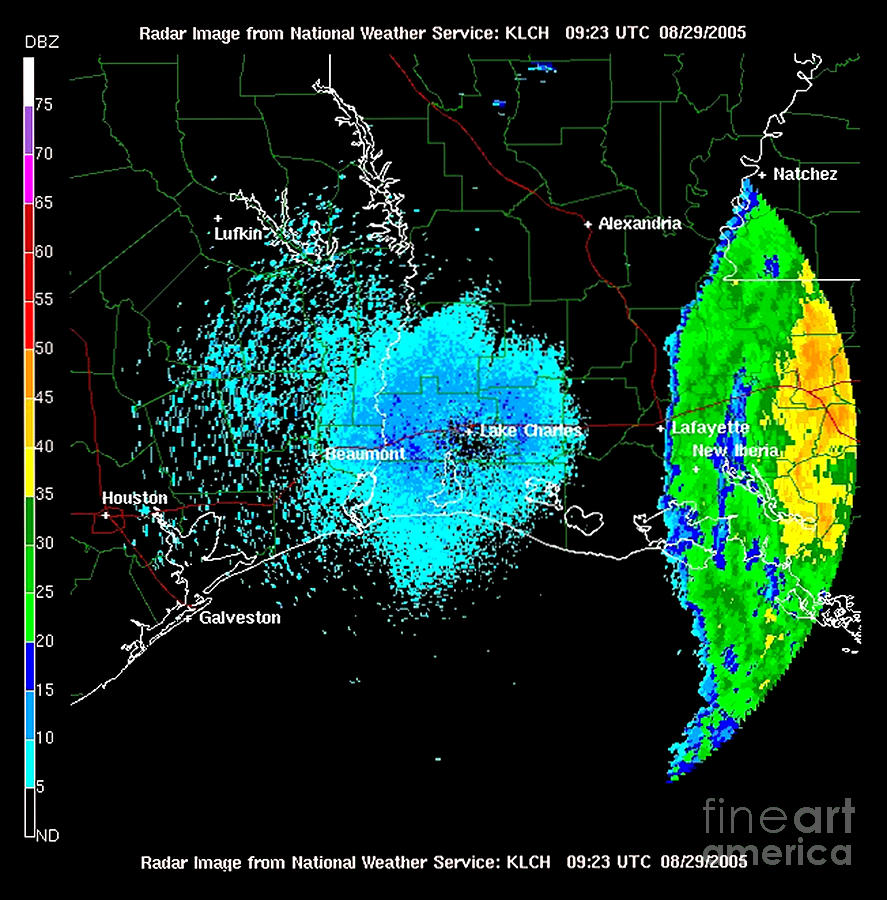 Hurricane Katrina, Wfo Radar, 2005 #1 Photograph by Science Source