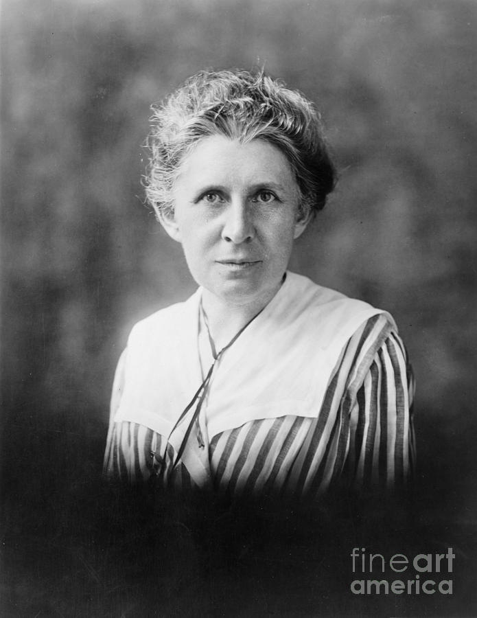 Portrait Photograph - Ida M. Tarbell (1857-1944) #1 by Granger