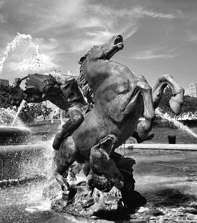 Kansas City Photograph - JC Nichols Memorial Fountain #1 by Laurie Douglas