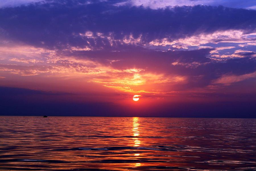 Lake Michigan Sunset Photograph By Victoria Johns