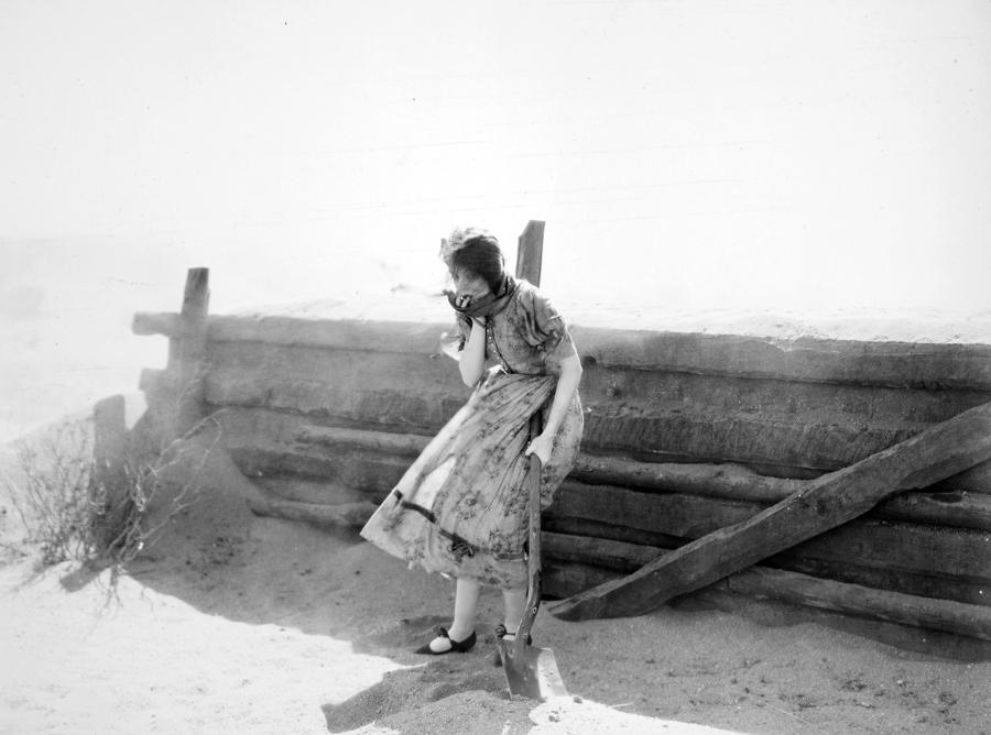1928 Photograph - Lillian Gish (1893-1993) #1 by Granger