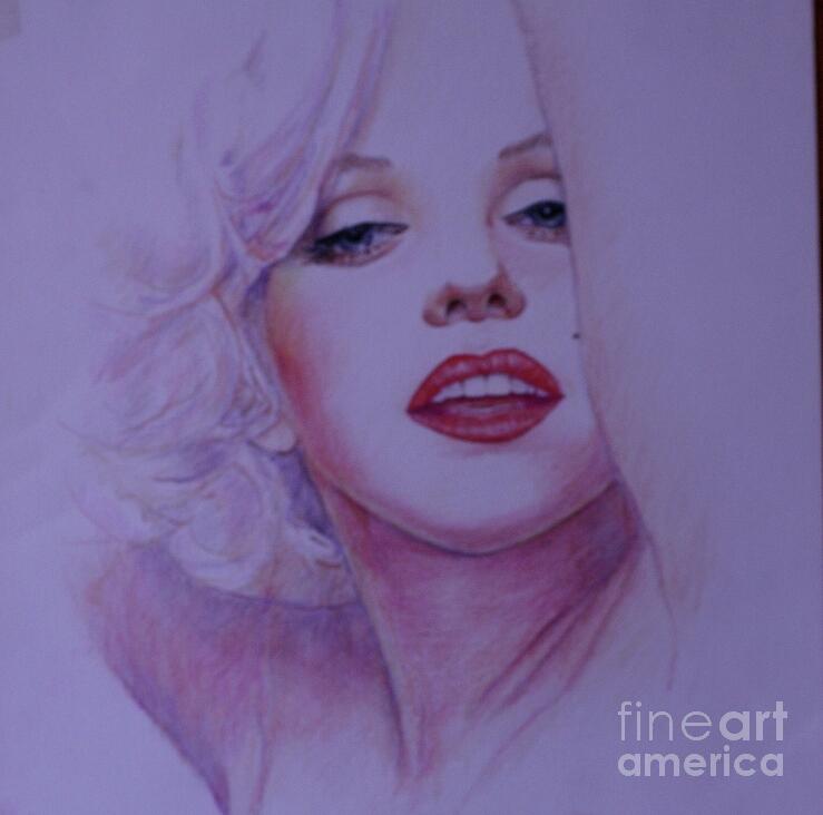 Marilyn Portrait 2 Drawing by Pamela Mccabe