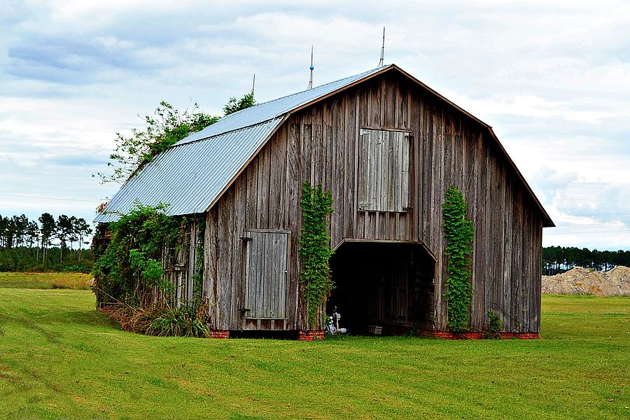 Old Country Barn Photograph