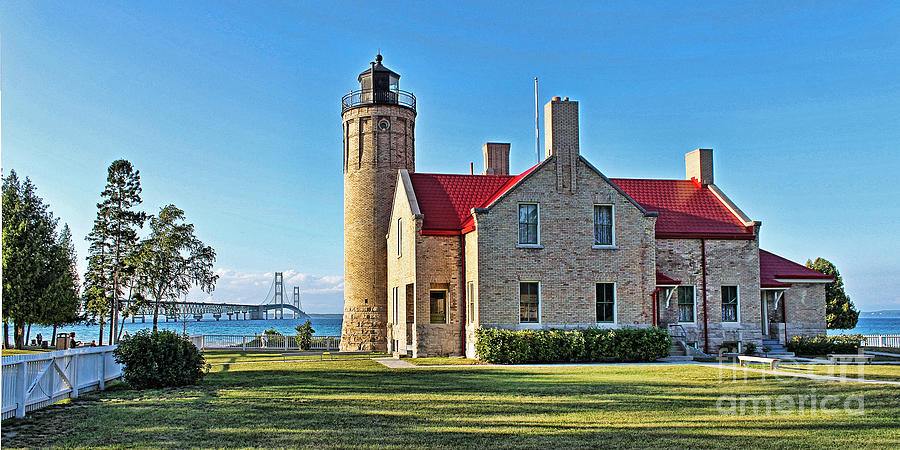 Old Mackinac Point Lighthouse Photograph by Jack Schultz