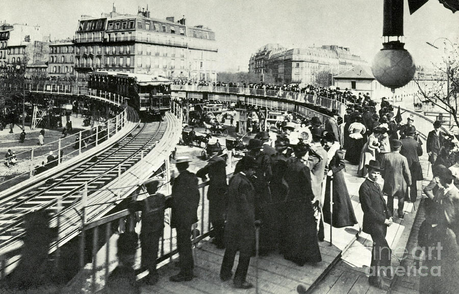 Paris Expo, 1900 #1 Photograph by Photo Researchers
