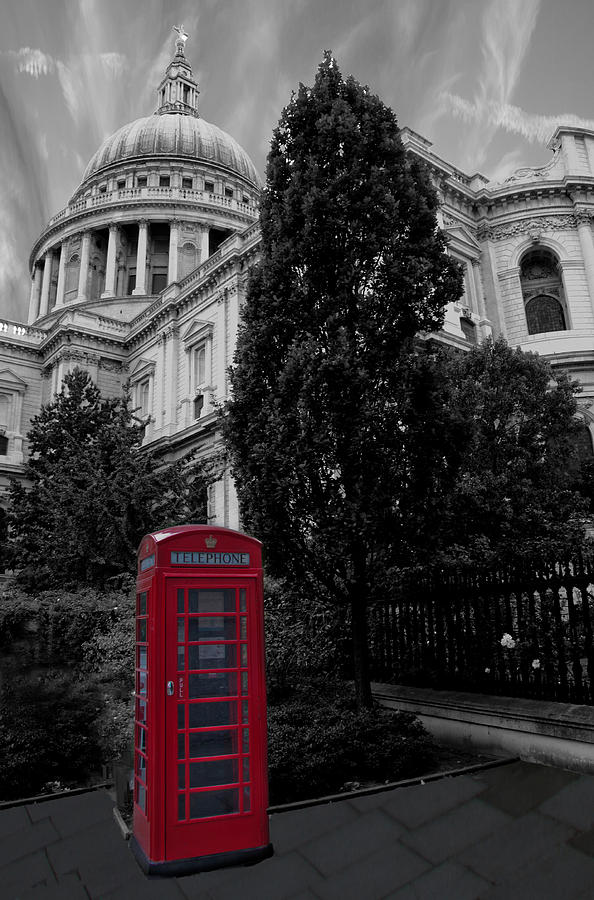 Telephone Box Photograph - Red Telephone Box #1 by Dawn OConnor