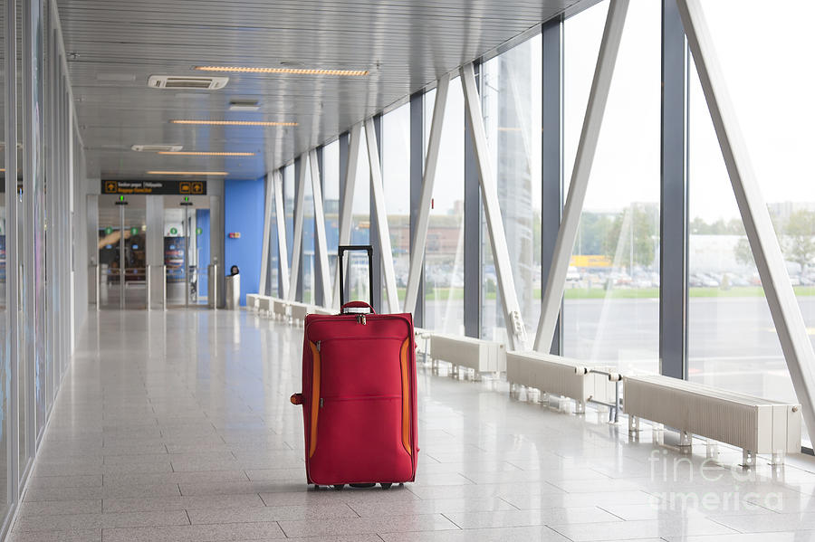 rolling luggage oslo airport