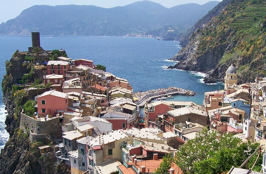 Mountain Photograph - Rooftops of Vernazza Cinque Terre Italy by Marilyn Dunlap