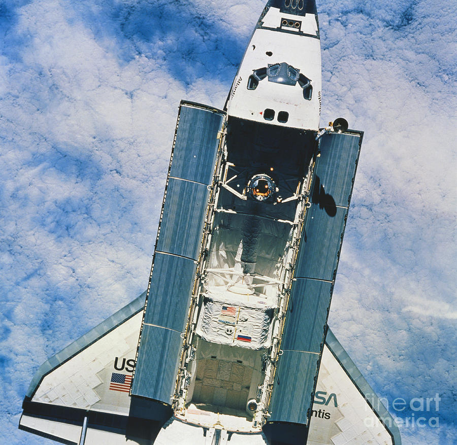 Space Shuttle Atlantis #1 Photograph by Science Source