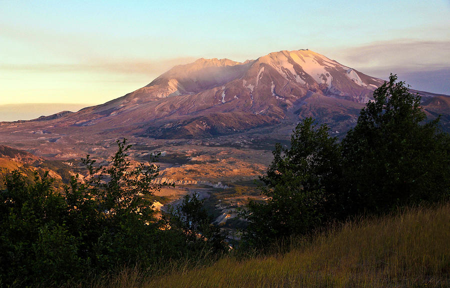 Sun Going Down at Mt. St. Helens Photograph by Athena Mckinzie