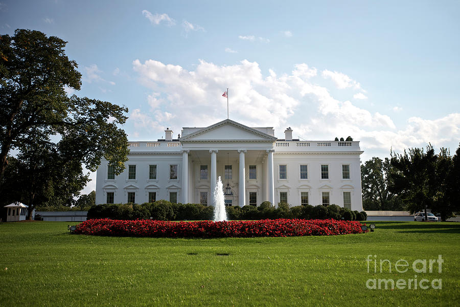 The White House, Washington D.c., Usa Photograph