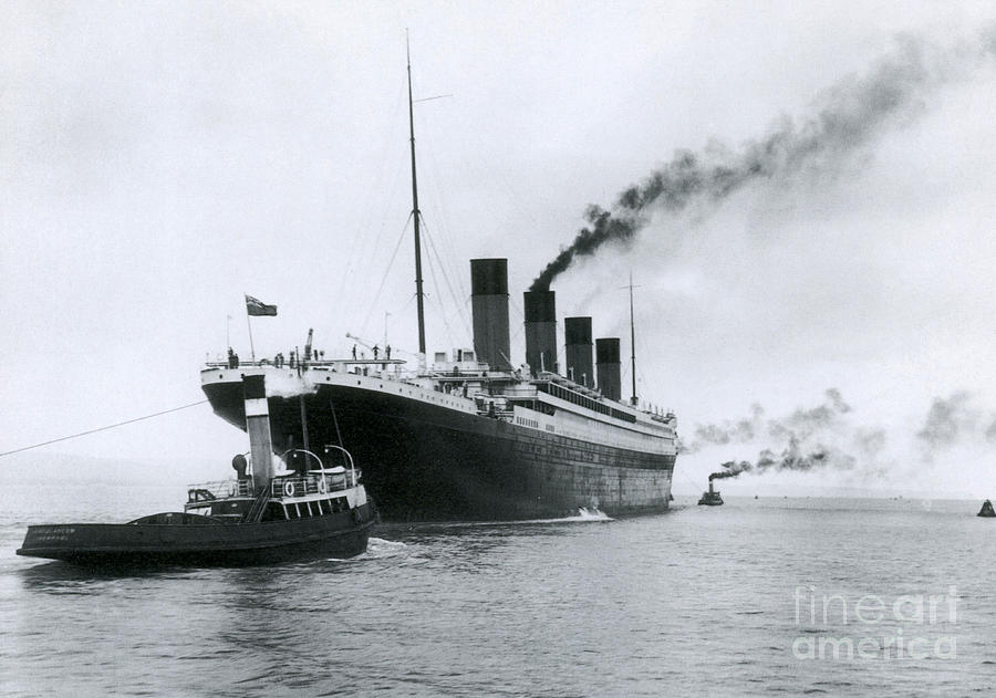 Titanic Ready For Passengers #1 Photograph by Photo Researchers
