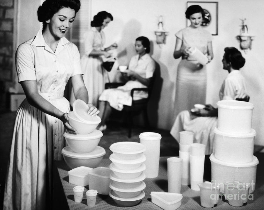 TUPPERWARE PARTY, 1950s #2 Photograph by Granger
