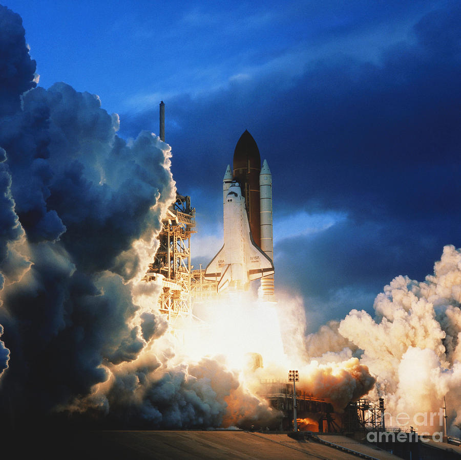 Space Ship Photograph - Shuttle Lift-off #10 by Science Source