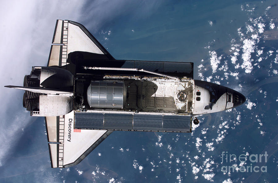Space Photograph - Space Shuttle Discovery #10 by Nasa
