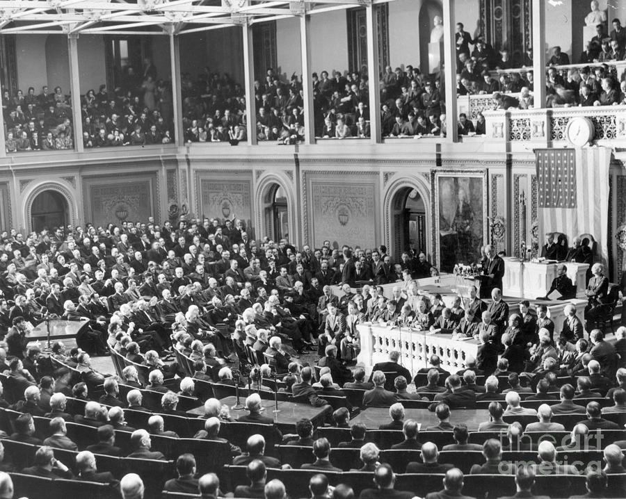 Franklin Delano Roosevelt Photograph by Granger - Fine Art America