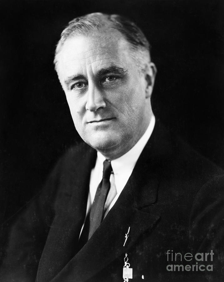 Portrait Photograph - Franklin Delano Roosevelt #16 by Granger