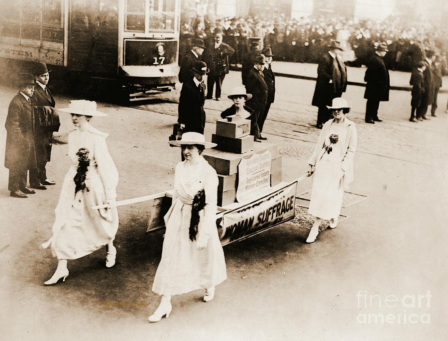 1915 New York City Suffrage Parade Photograph by Padre Art