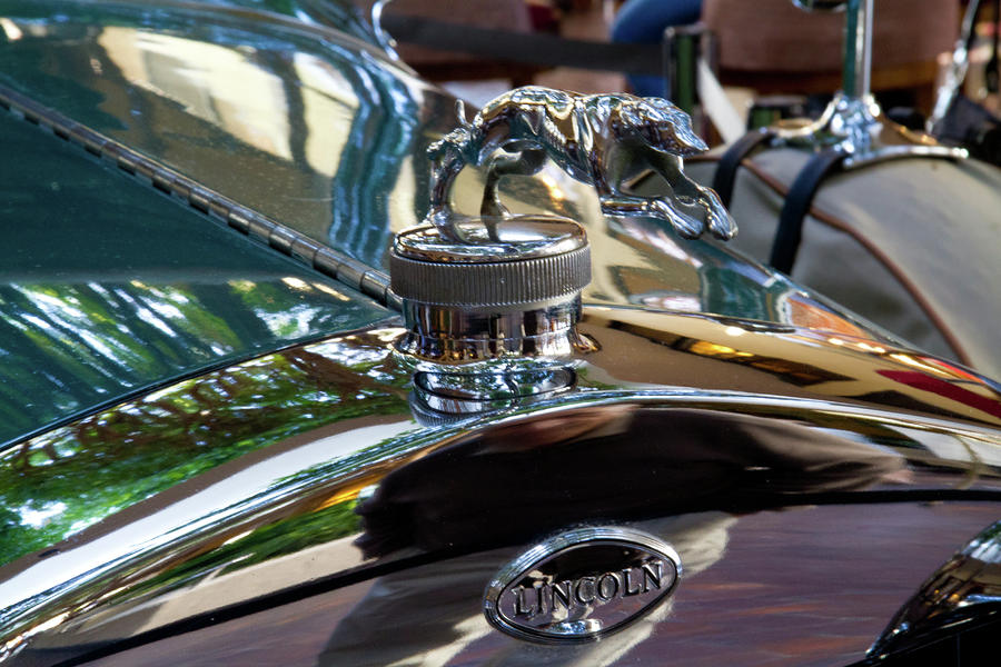1928 Lincoln Hood Ornament Photograph by Roger Mullenhour