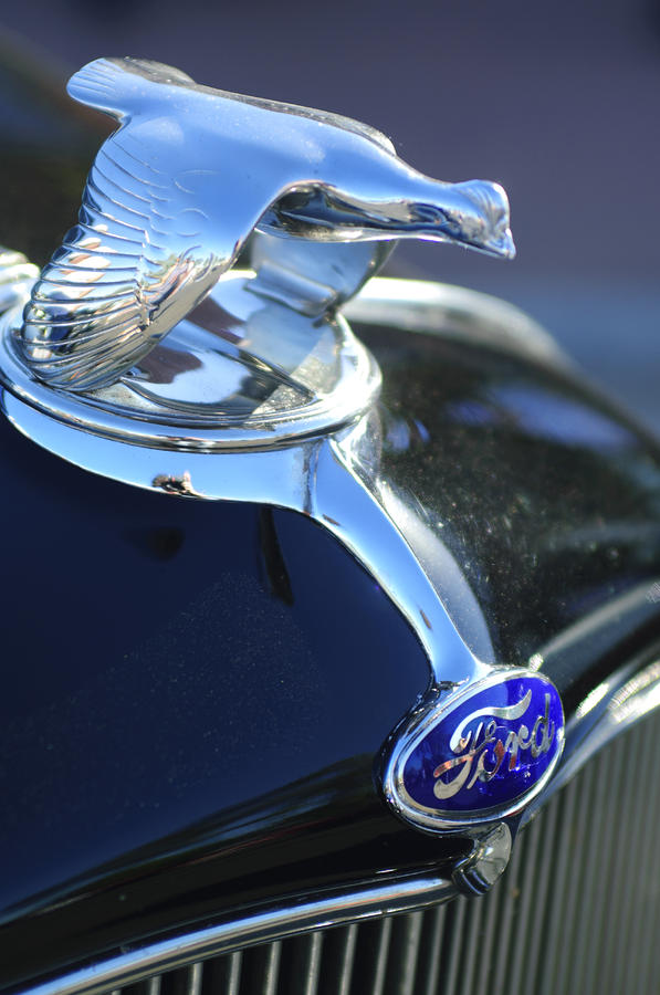 1932 Ford hood ornament #2