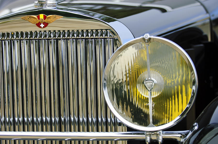 https://images.fineartamerica.com/images-medium-large/1936-hispano-suiza-j12-saoutchik-cabriolet-grille-emblem-jill-reger.jpg