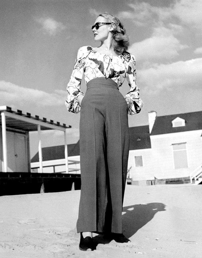 Beach Photograph - 1940s Fashion A Peasant Top by Everett