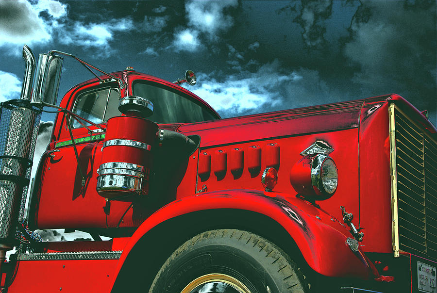 1950 Diamond T Semi Truck Photograph by Tim McCullough