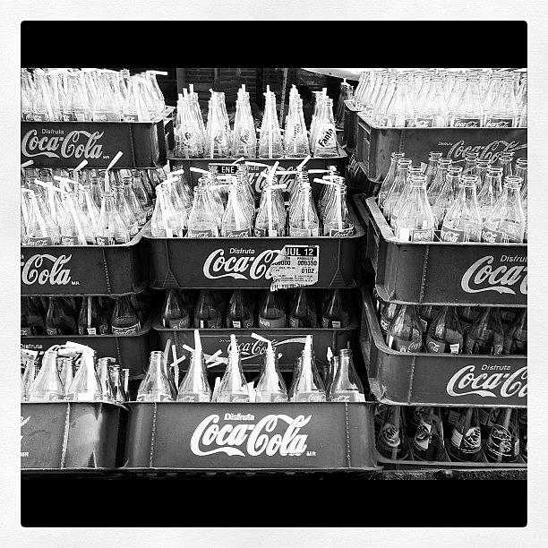 Refresco Photograph - 1st. Place Consumers! by Ivan Zaragoza