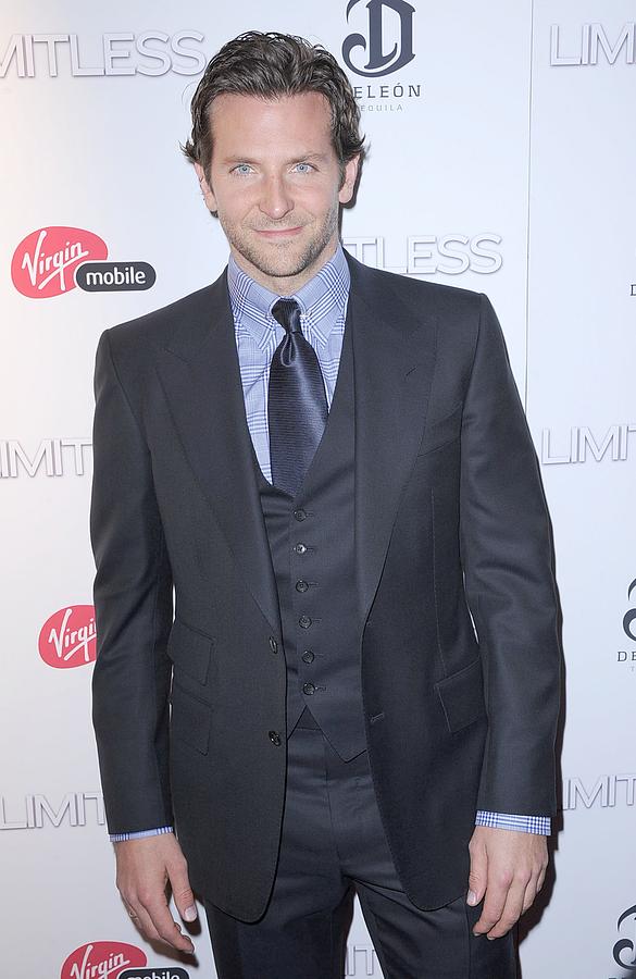 Bradley Cooper At Arrivals Photograph by Everett - Fine Art America